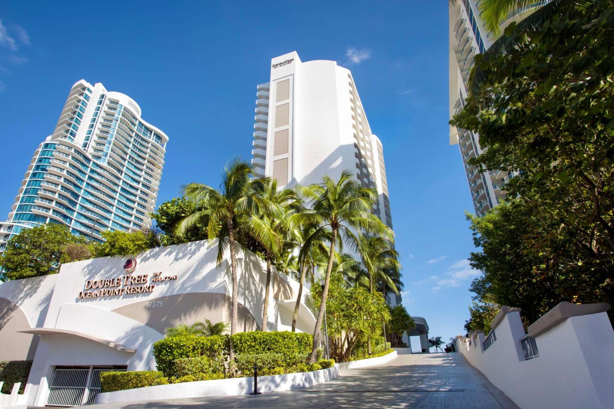 Doubletree By Hilton Ocean Point Resort - North Miami Beach Sunny Isles Beach Exterior foto