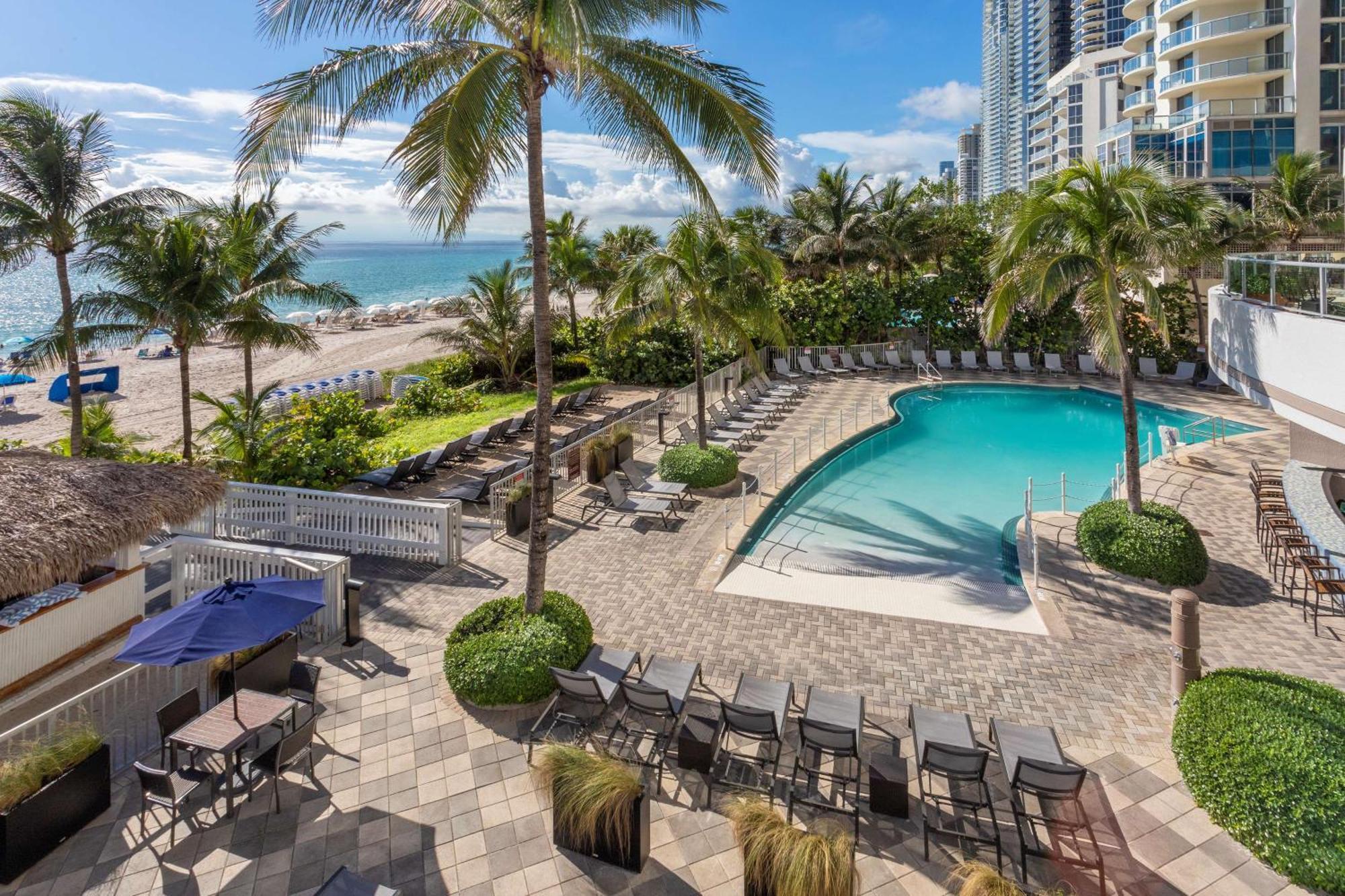 Doubletree By Hilton Ocean Point Resort - North Miami Beach Sunny Isles Beach Exterior foto